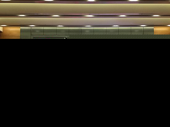 小間距LED屏打造商務(wù)溝通新體驗(yàn) —— 齊普光電助力九天集團(tuán)高端會(huì)議室升級解析